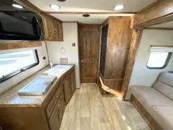 2021 Logan Coach Select 812 3HLQ | Thumbnail Photo 3 of 27