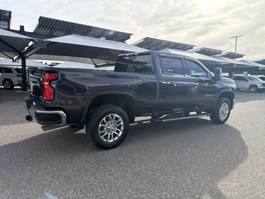 2024 Chevrolet Silverado 2500HD LTZ | Photo 4 of 20