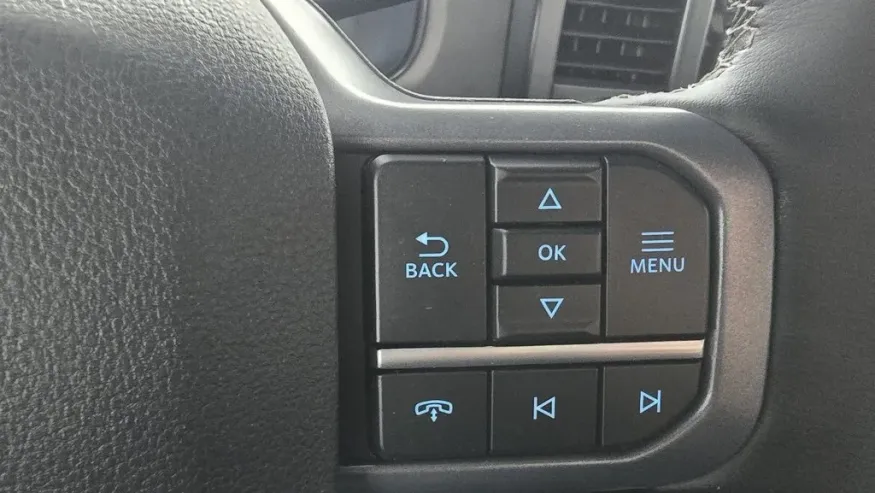 2026 Ford Super Duty F-350 | Photo 18 of 32