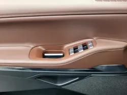 2025 Lincoln Navigator Reserve | Thumbnail Photo 18 of 26