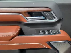 2026 GMC Sierra 2500HD Denali Ultimate | Thumbnail Photo 18 of 25