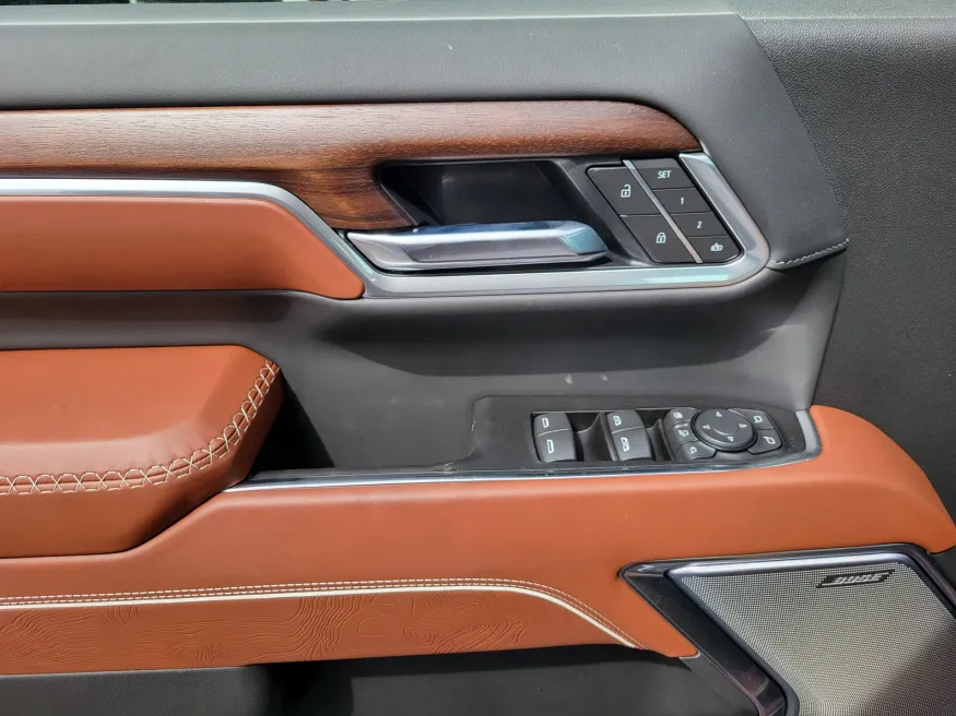 2026 GMC Sierra 2500HD Denali Ultimate | Photo 18 of 25