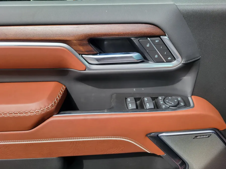 2026 GMC Sierra 2500HD Denali Ultimate | Photo 18 of 25