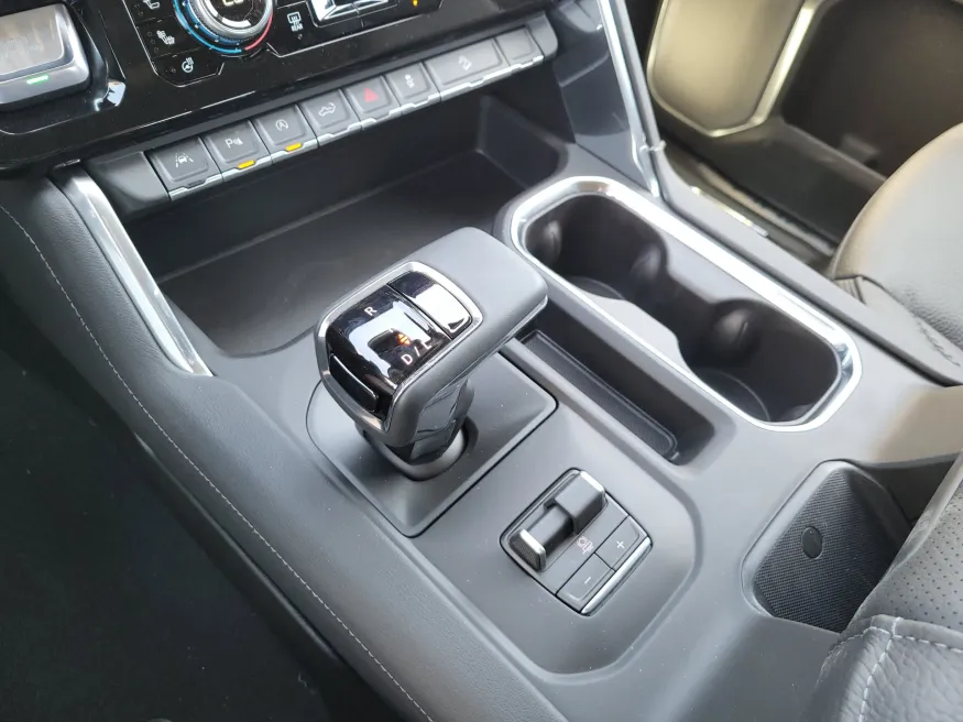 2026 GMC Sierra 1500 Denali | Photo 17 of 26