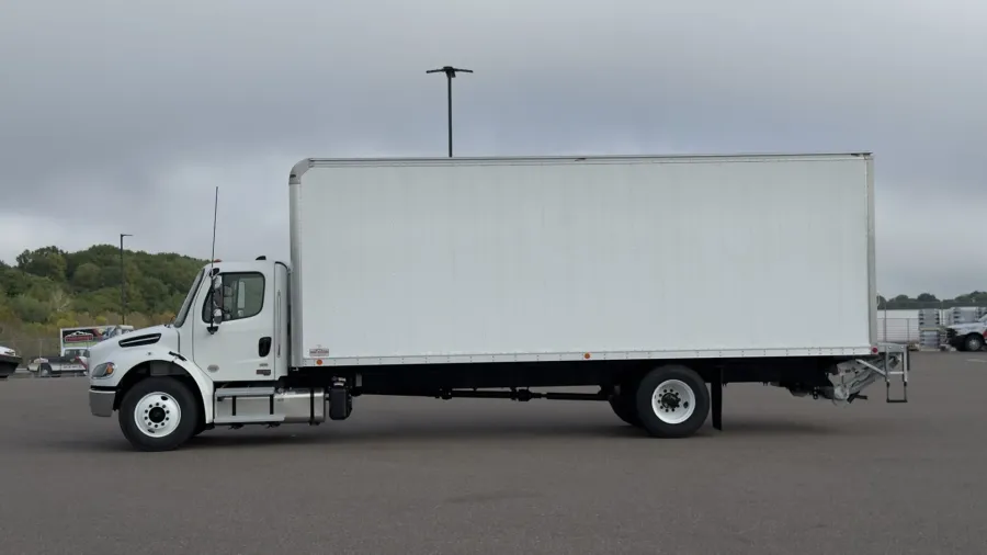 2026 Freightliner M2 106 | Photo 2 of 19