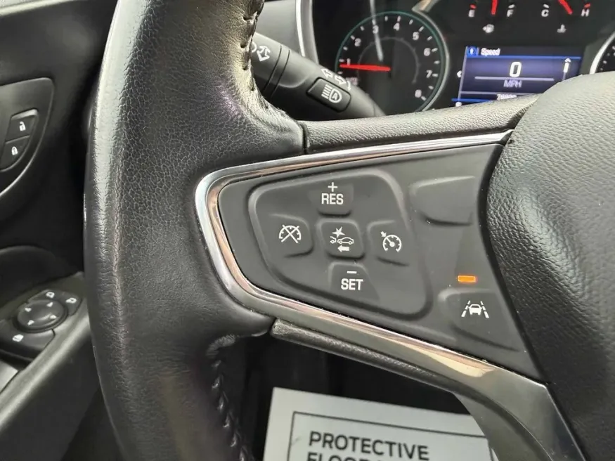 2021 Chevrolet Equinox | Photo 16 of 28