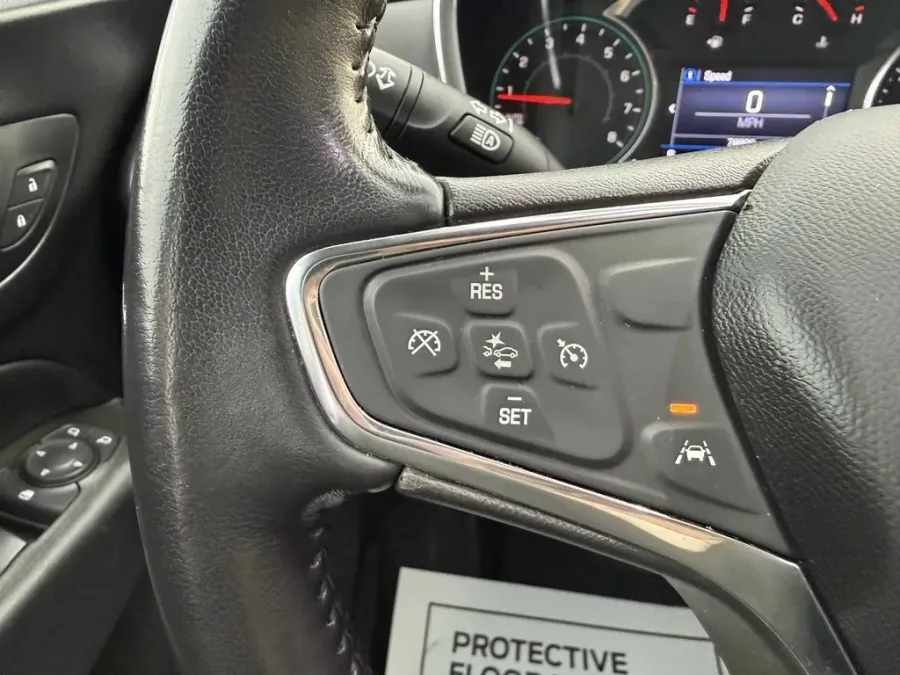 2021 Chevrolet Equinox | Photo 16 of 28