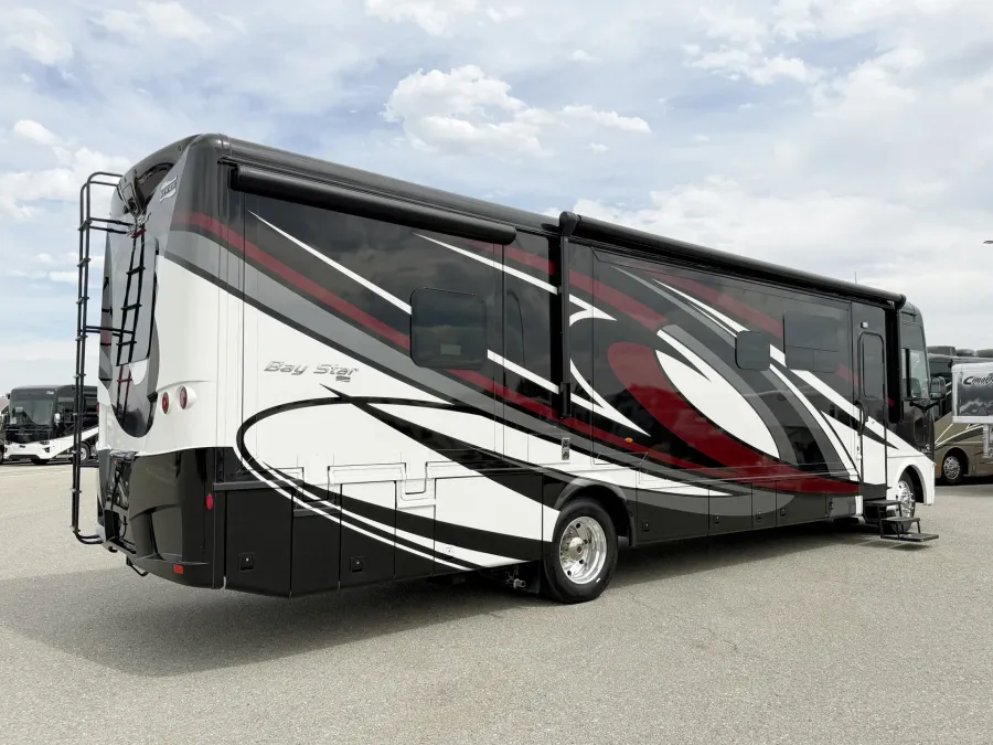 2021 Newmar Bay Star 3626 | Photo 18 of 27