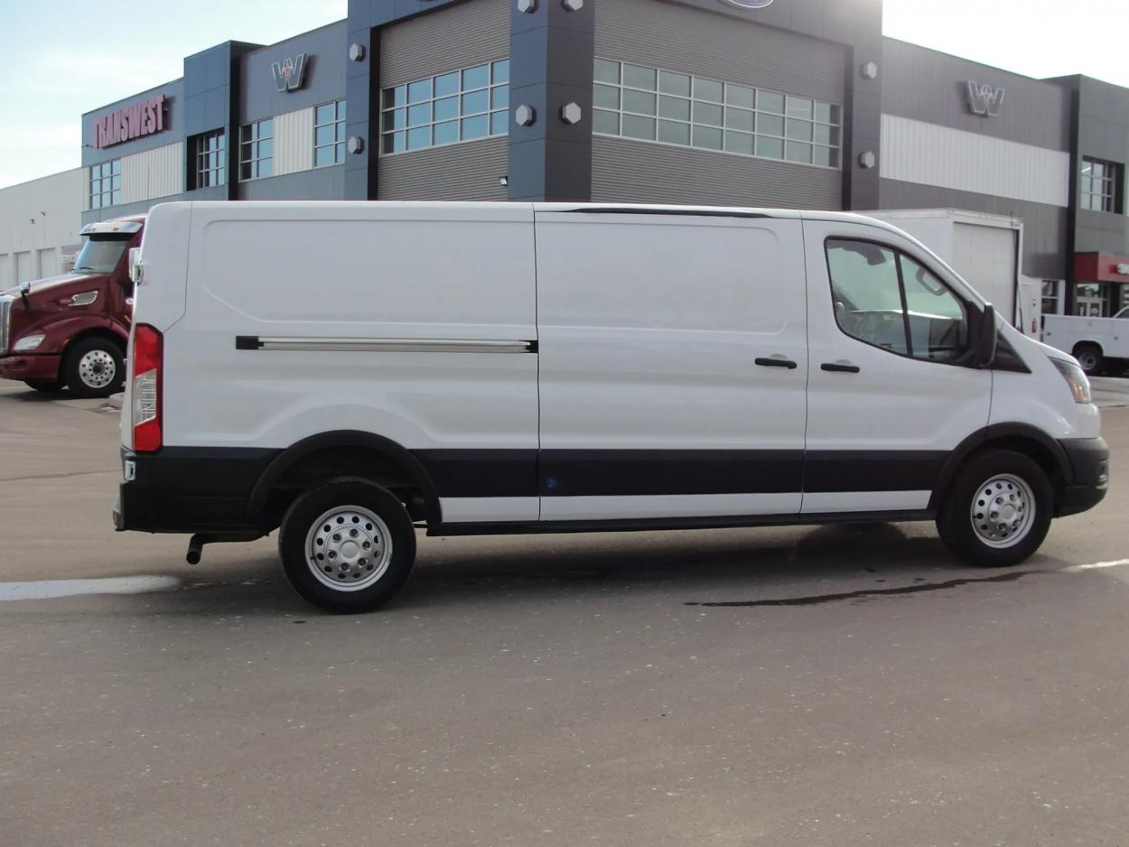 2022 Ford Transit | Photo 6 of 12
