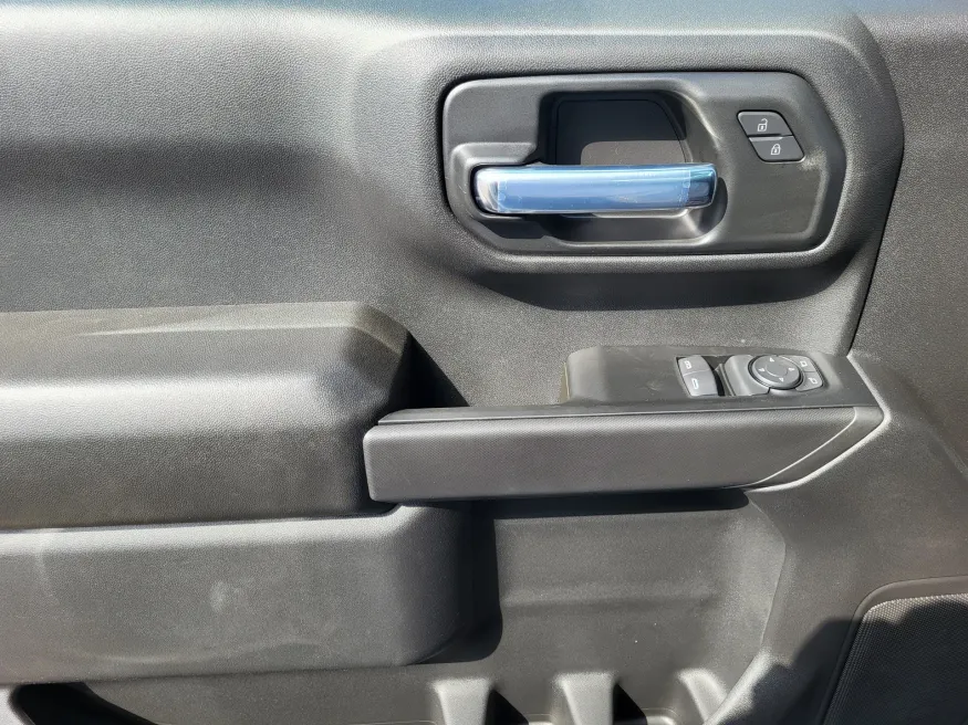 2026 GMC Sierra 1500 Pro | Photo 18 of 22