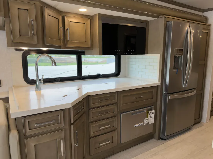 2026 Newmar Ventana 3512 | Photo 16 of 40