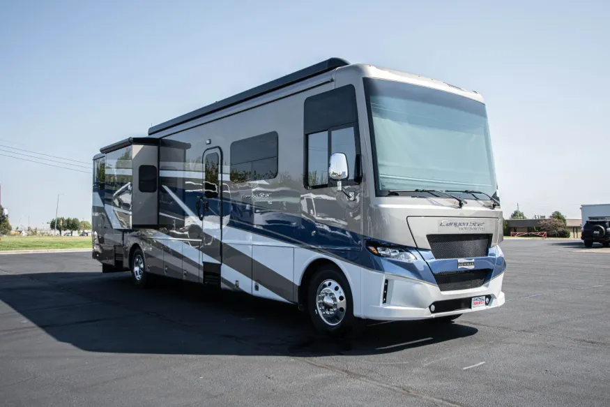 2026 Newmar Canyon Star 3947 | Photo 10 of 27