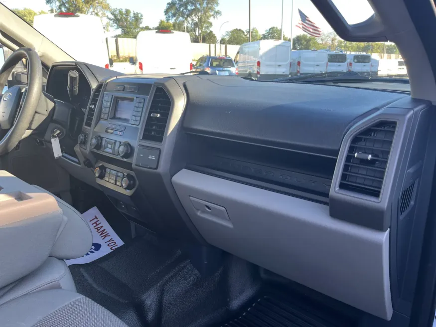 2022 Ford F250 | Photo 7 of 21