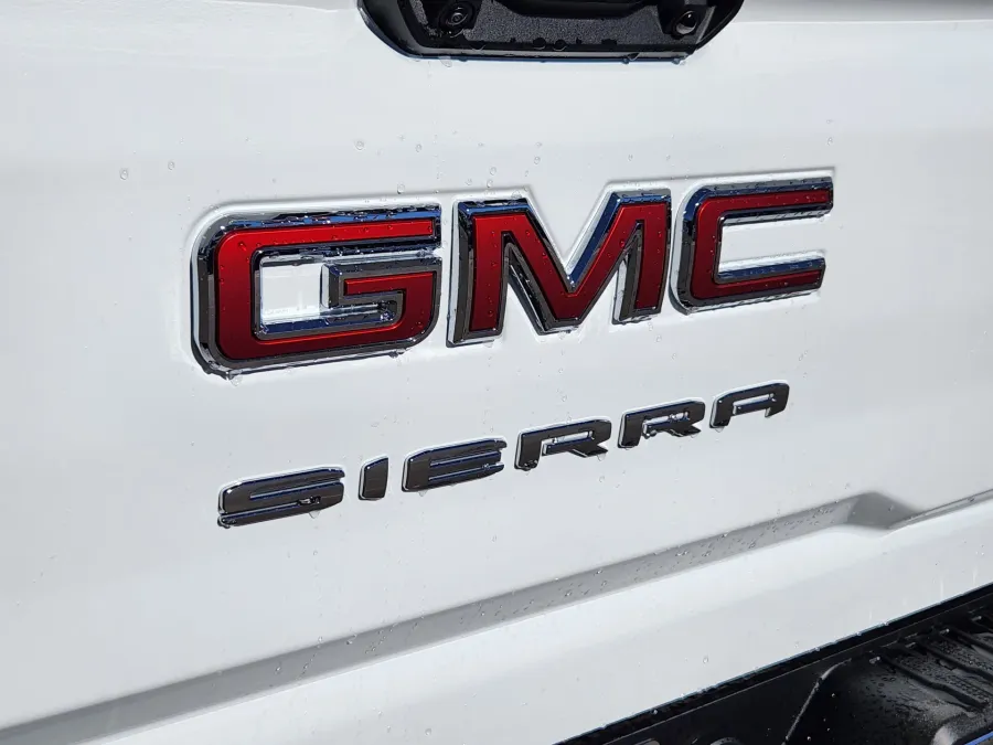 2026 GMC Sierra 2500HD Pro | Photo 15 of 29