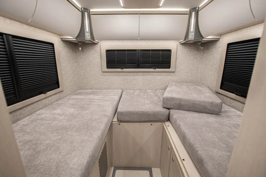 2026 Tiffin Wayfarer 25XLW | Photo 15 of 16