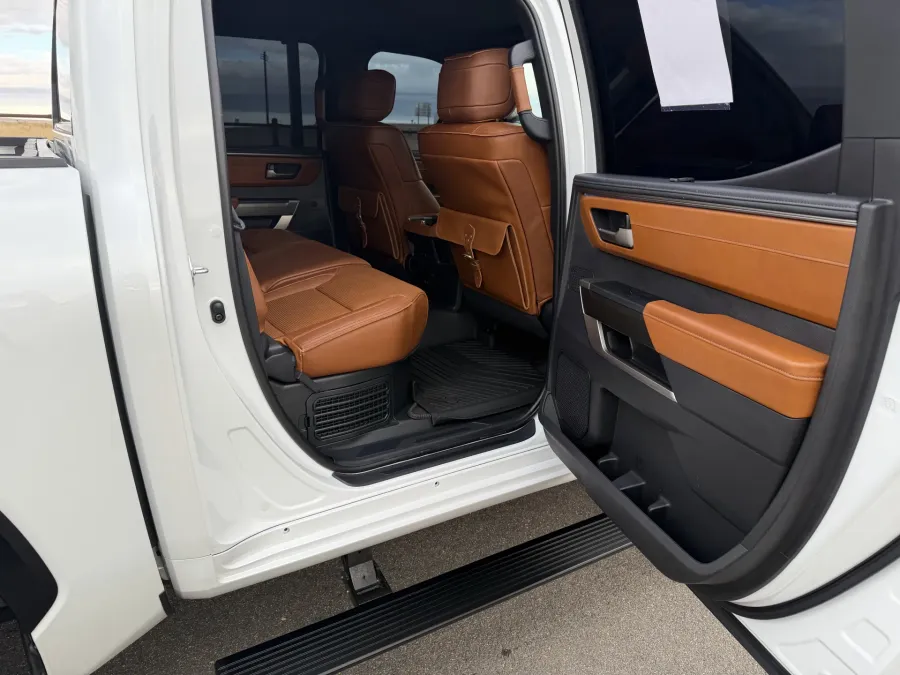 2024 Toyota Tundra 4WD | Photo 11 of 23