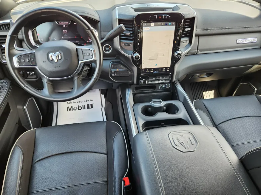 2024 RAM 3500 Laramie | Photo 11 of 33