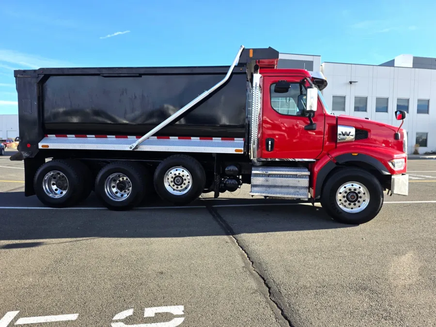 2024 Western Star 49X | Photo 4 of 19