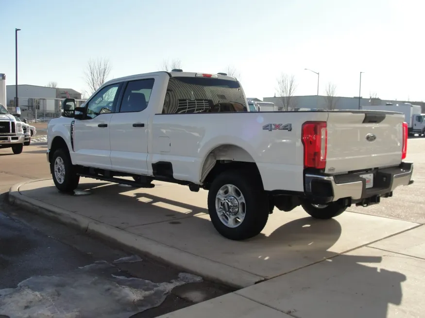 2026 Ford F-350 | Photo 3 of 12