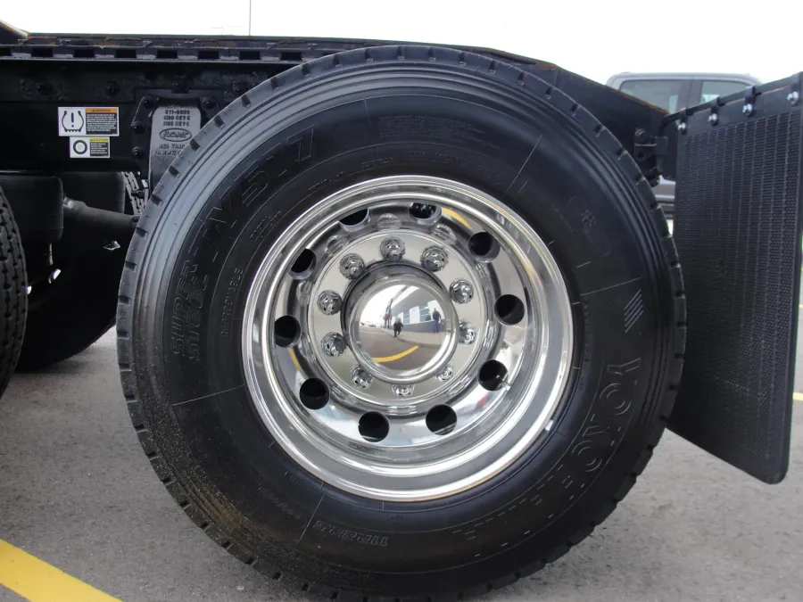 2022 Peterbilt 389 | Photo 16 of 16