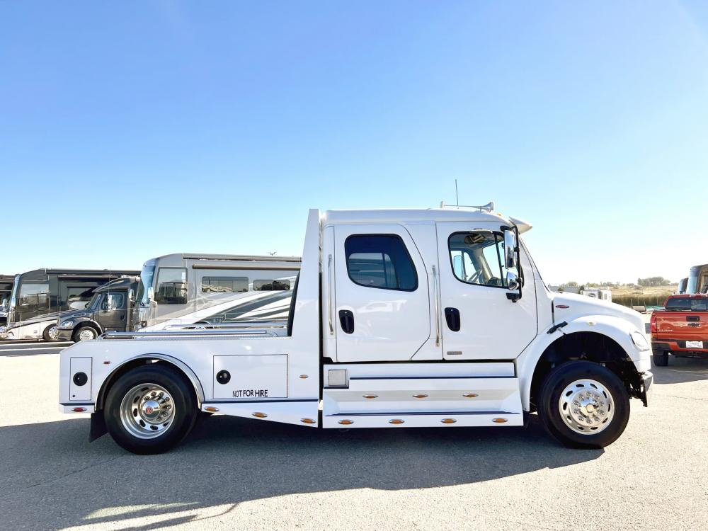2011 Freightliner M2 106 Sportchassis | Photo 20 of 26