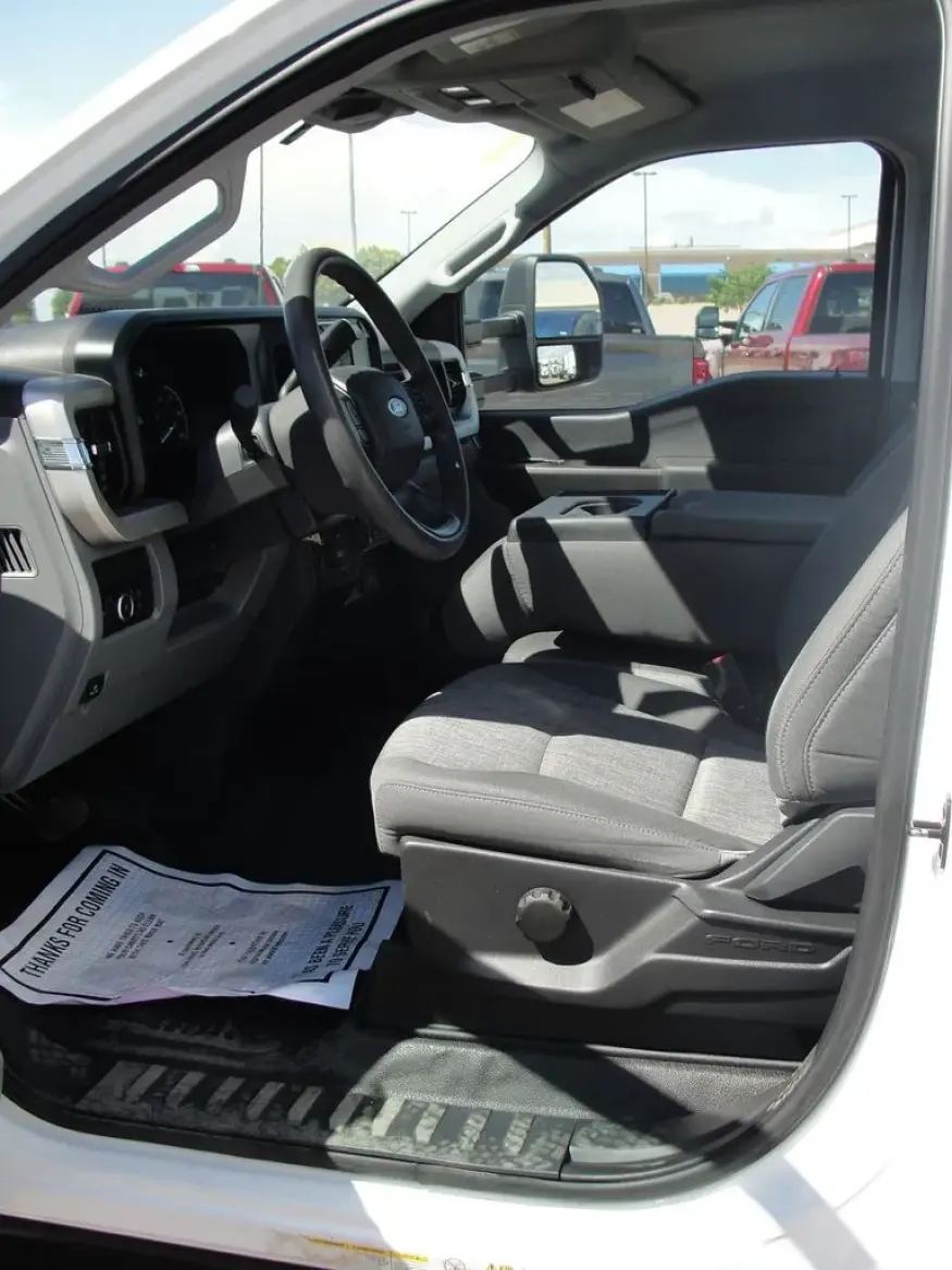 2023 Ford Super Duty F-450 XL | Photo 20 of 26