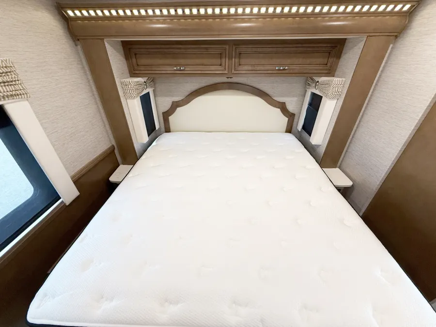 2022 Newmar Bay Star 3626 | Photo 18 of 30