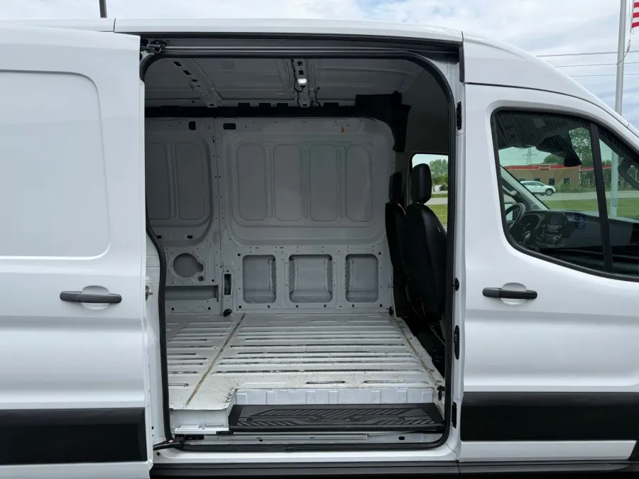 2024 Ford Transit-250 Base | Photo 10 of 20