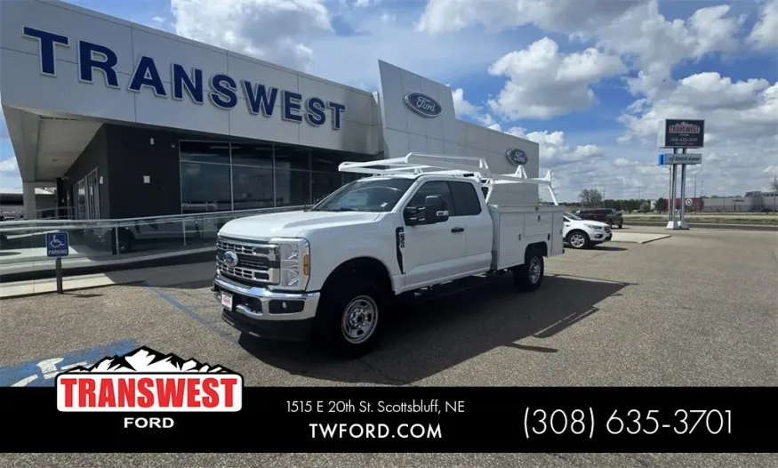 2025 Ford Super Duty F-350 | Photo 28 of 28