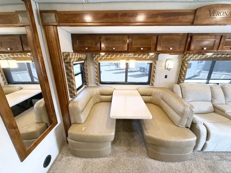 2016 Renegade Verona 40VBH | Photo 10 of 27