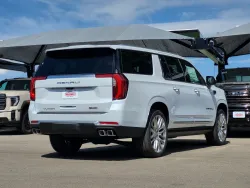 2026 GMC Yukon XL Denali | Thumbnail Photo 6 of 26
