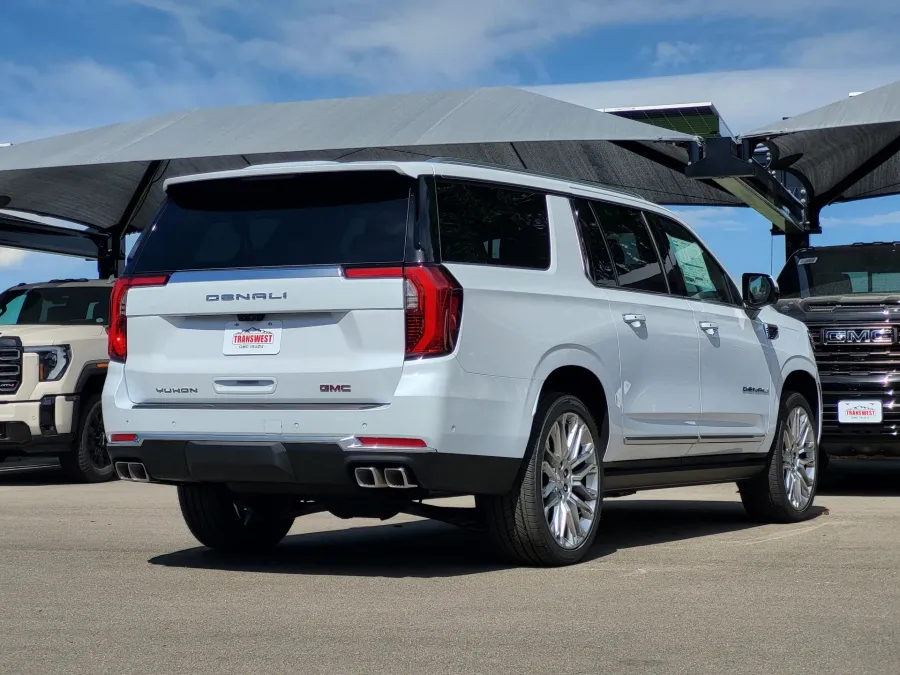 2026 GMC Yukon XL Denali | Photo 6 of 26