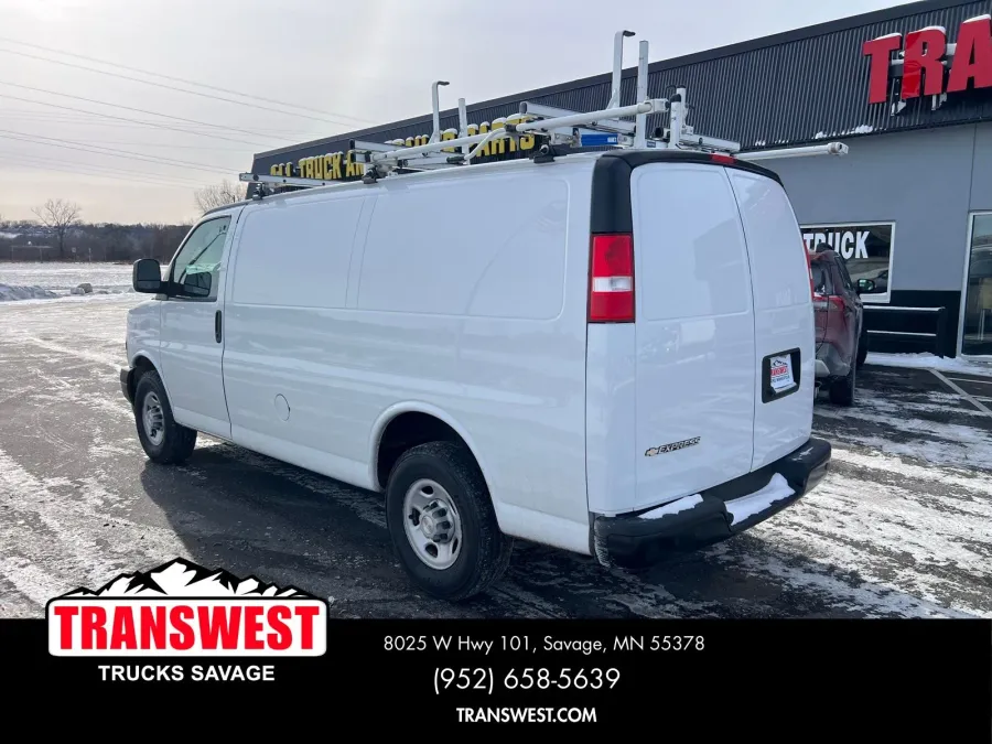 2021 Chevrolet Express 2500 Work Van | Photo 11 of 18