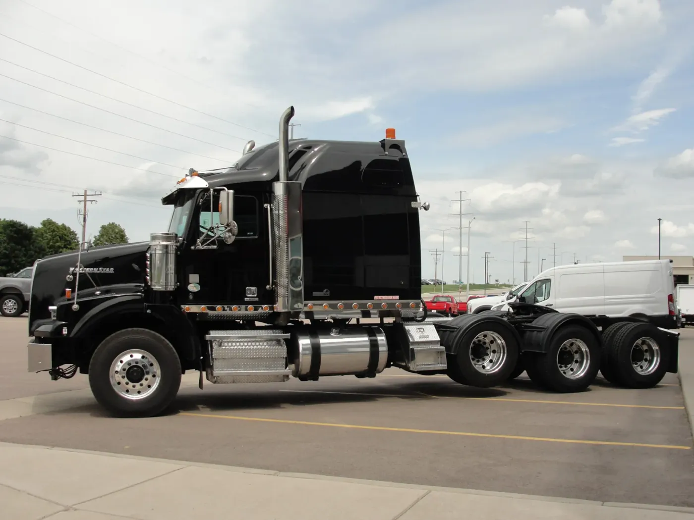 2021 Western Star 4900SA | Photo 3 of 24