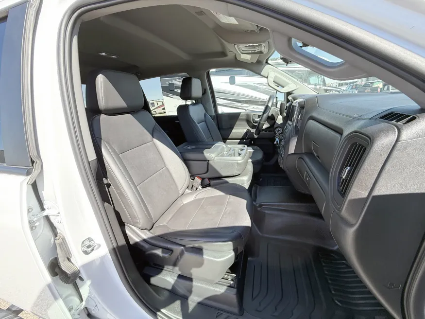 2020 Chevrolet 3500 | Photo 19 of 20