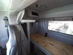 2022 Peterbilt 389 | Thumbnail Photo 36 of 40