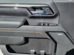 2026 GMC Sierra 2500HD AT4 | Thumbnail Photo 18 of 25