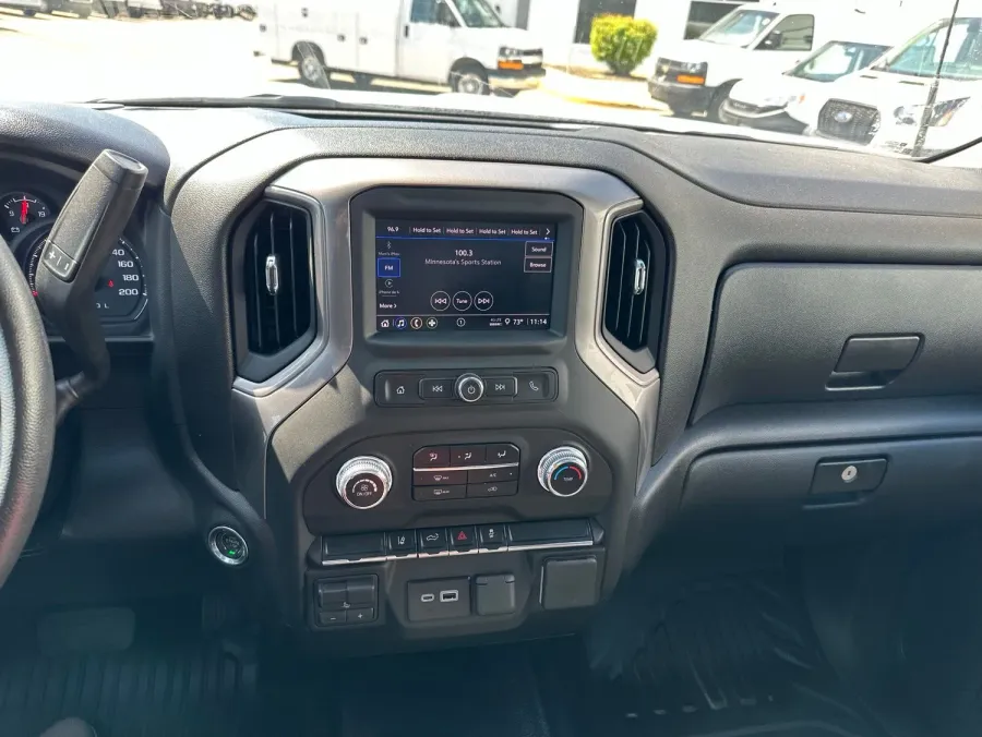 2025 GMC Sierra 3500HD Pro | Photo 9 of 16