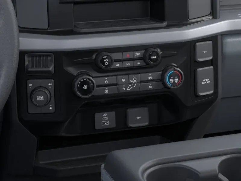 2026 Ford Super Duty F-600 | Photo 15 of 22