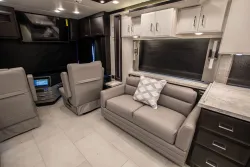 2026 Newmar Mountain Aire 4118 | Thumbnail Photo 16 of 45