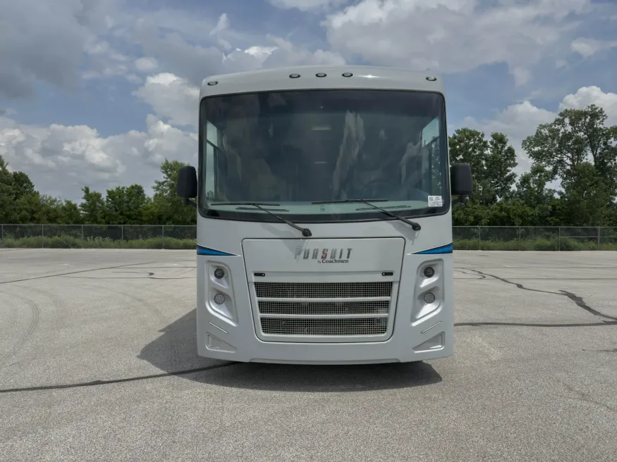 2021 Coachmen Pursuit 27XPS | Photo 4 of 17