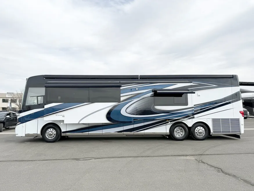 2023 Newmar Essex 4551 | Photo 24 of 34