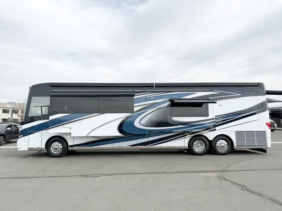 2023 Newmar Essex 4551 | Photo 24 of 34