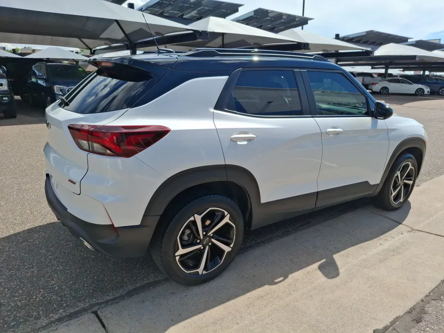 2022 Chevrolet Trailblazer RS | Photo 4 of 18