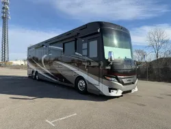 2022 Newmar London Aire 4579 | Thumbnail Photo 8 of 28