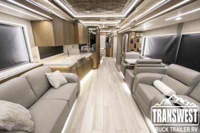 2023 Newmar King Aire 4531 | Thumbnail Photo 2 of 33