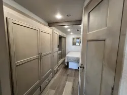 2026 Renegade Verona 40VBH | Thumbnail Photo 15 of 22