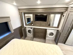 2026 Newmar Grand Star 3444 | Thumbnail Photo 13 of 17