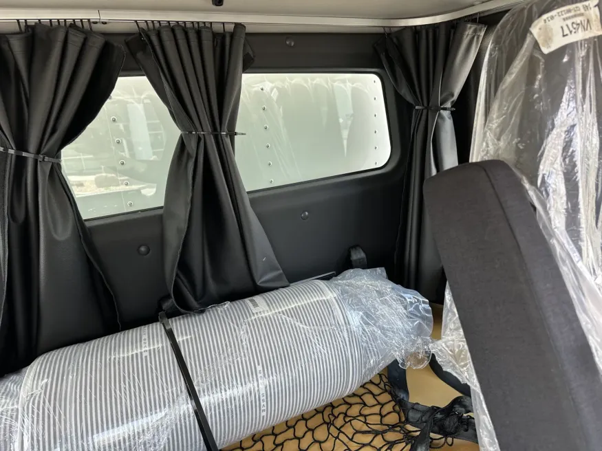 2025 Freightliner M2 106 | Photo 12 of 16