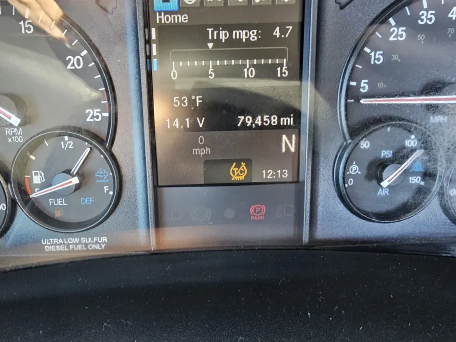 2025 Western Star 47X | Photo 16 of 17